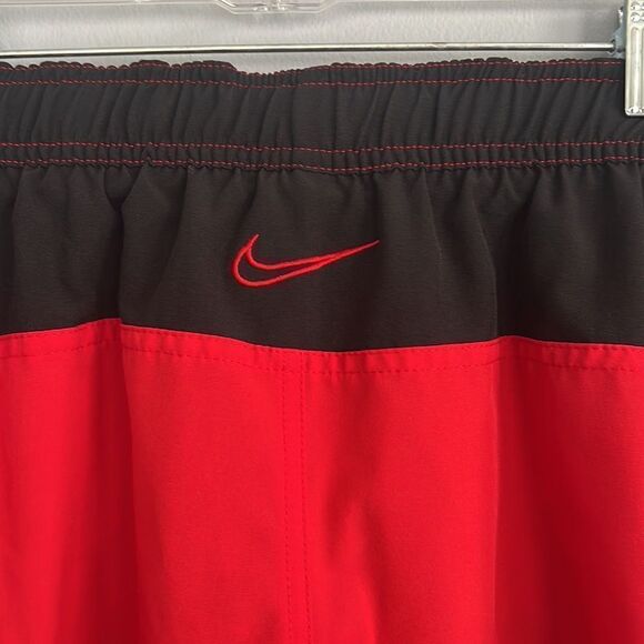 Nike red swim trunks shorts Men’s L - Picture 10 of 12